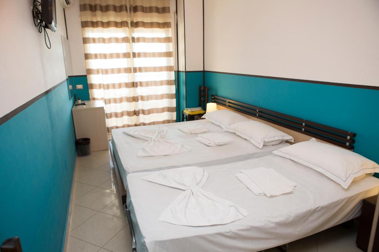 Hotel Vala Durrës Exteriör bild