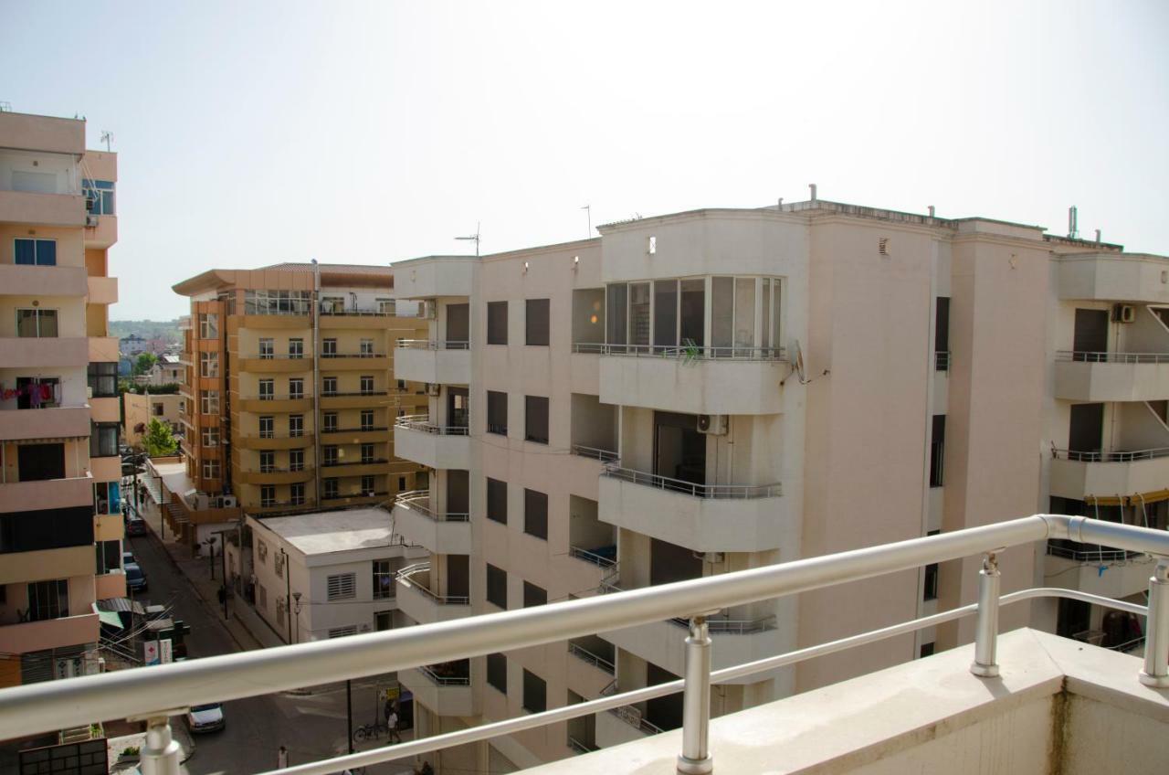 Hotel Vala Durrës Exteriör bild