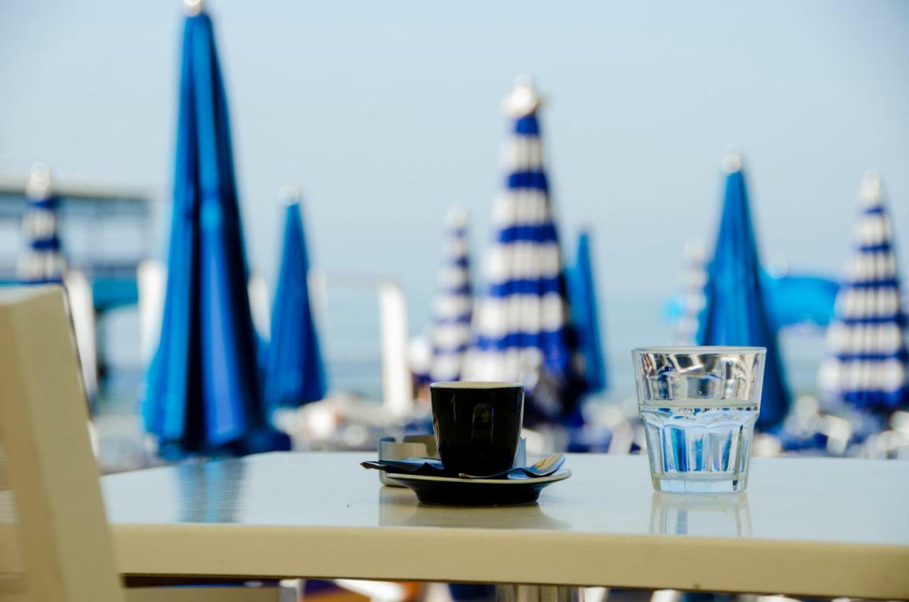 Hotel Vala Durrës Exteriör bild