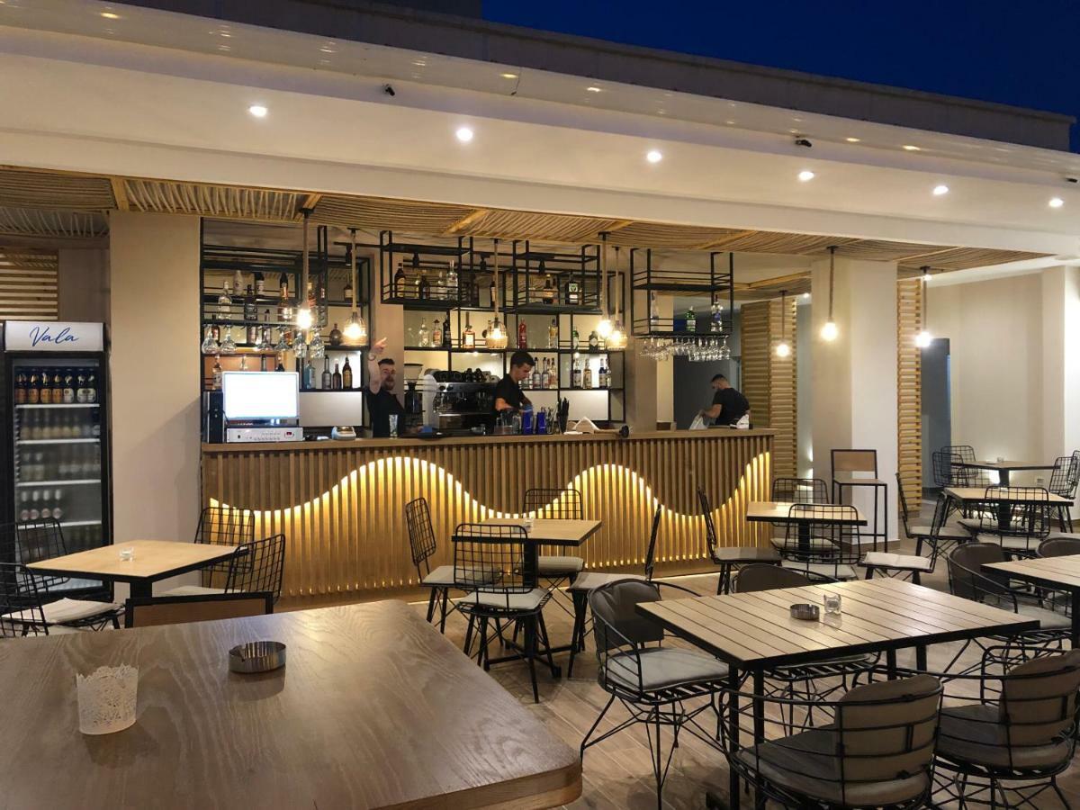 Hotel Vala Durrës Exteriör bild