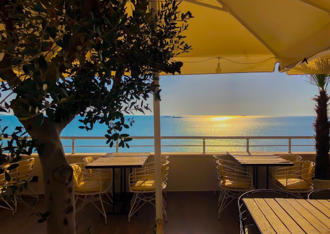 Hotel Vala Durrës Exteriör bild